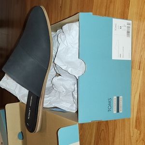 Toms Jade Black Leather Mule size 11